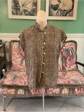 Loco Lindo 30s Tea-Timer Leopard Print Button-Front Cap Sleeve Blouse S/M